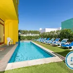 14 Marina De Villa *